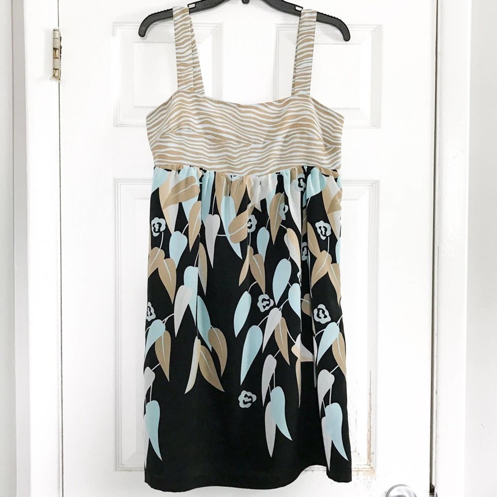BCBGMaxazria Leaf & Floral Design Cocktail…